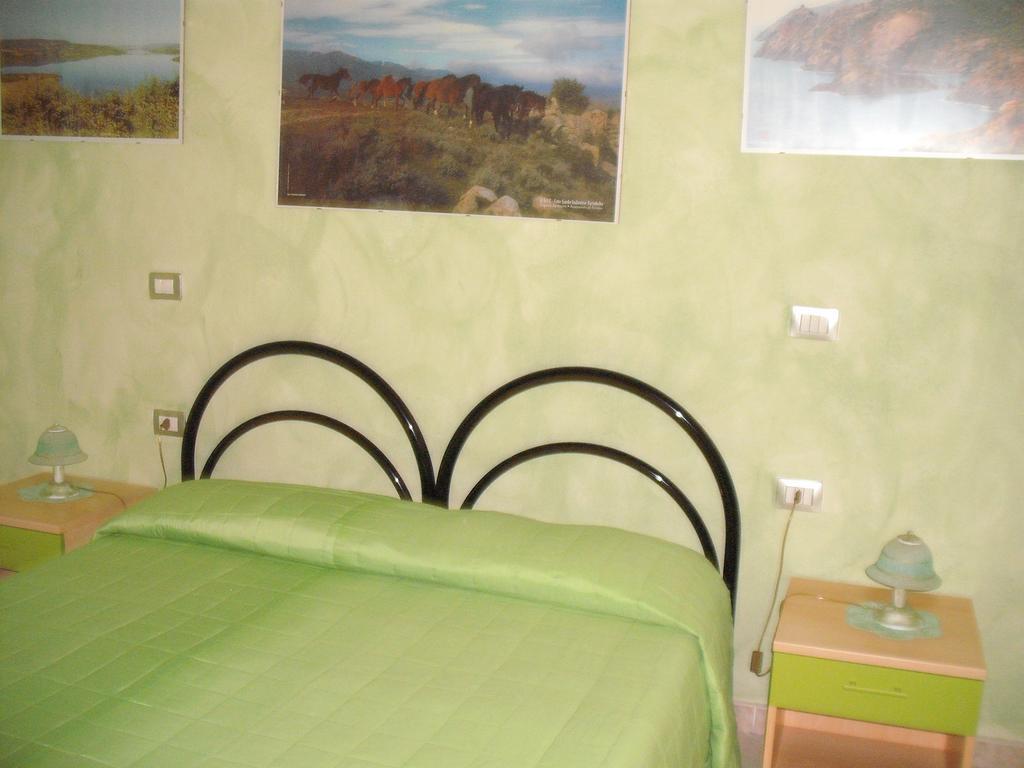 Domu De Palla- Iun-E5167 Bauladu Zimmer foto